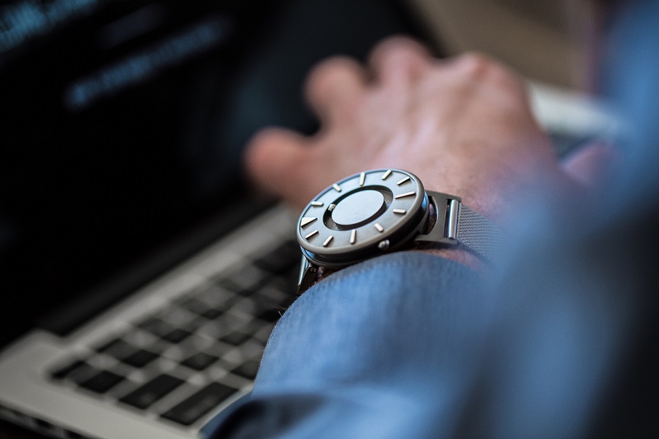 eone bradley timepiece